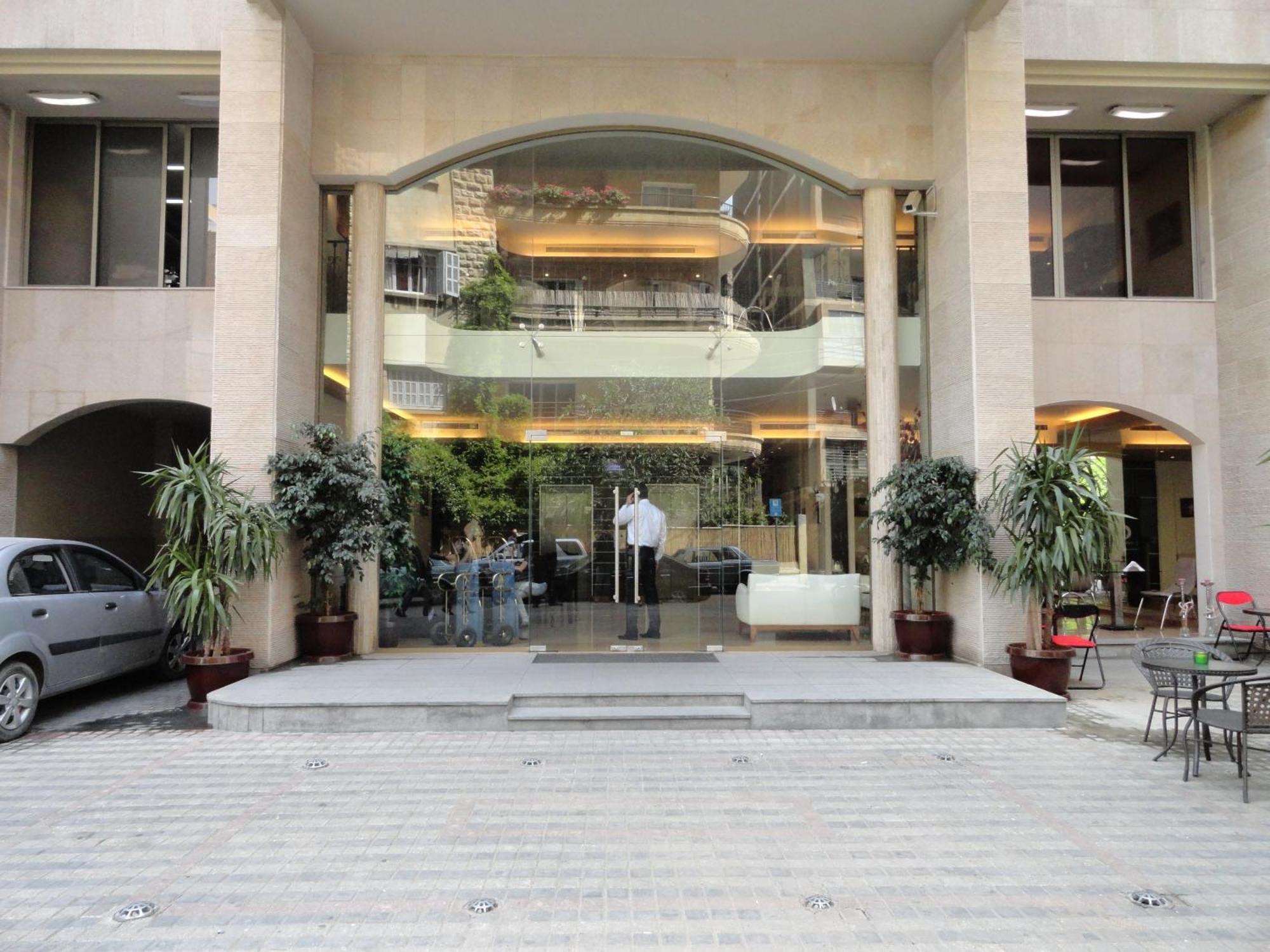 Midtown Hotel & Suites Бейрут Екстериор снимка