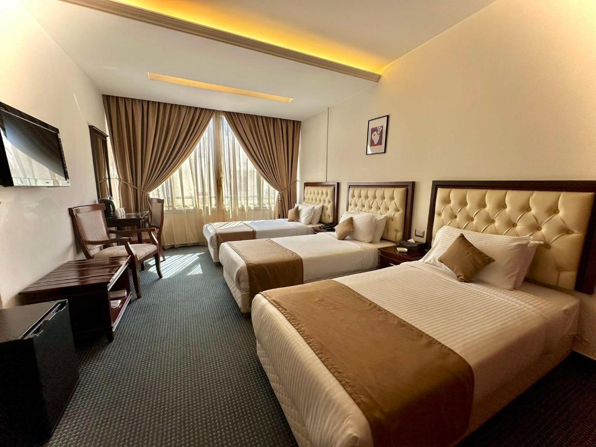 Midtown Hotel & Suites Бейрут Екстериор снимка
