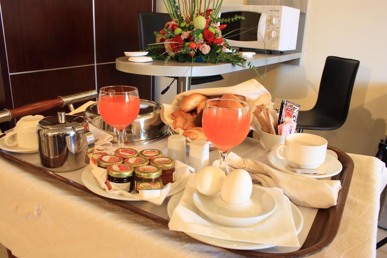 Midtown Hotel & Suites Бейрут Екстериор снимка